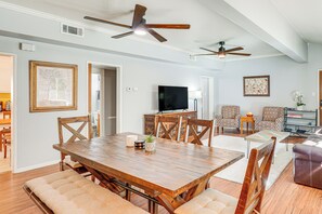 House (2 Bedrooms) | Interior