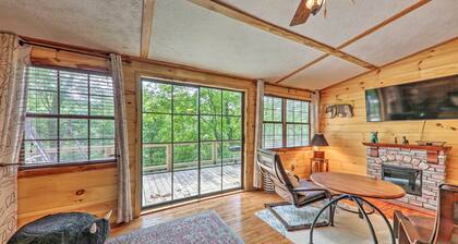 Getaway on Center Hill Lake w/ Decks & Water Views