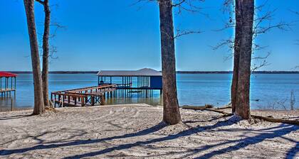 Lake Tawakoni Access: Home w/ Game Room!