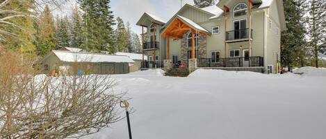 House (6 Bedrooms) | Interior