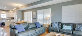 Bay-view Retreat w/ 5 Balconies in Bethany Beach!