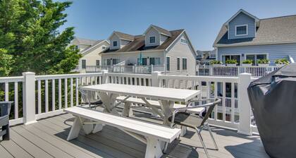 Bay-view Retreat w/ 5 Balconies in Bethany Beach!