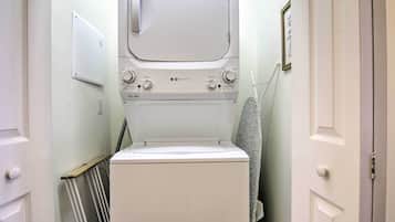 منزل (4 Bedrooms) | المنشأة من الداخل