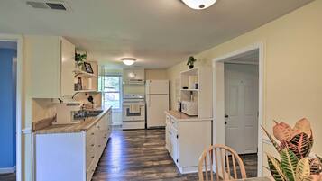 House (1 Bedroom) | Interior