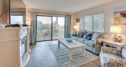 Swim & Relax: St Helena Island Gem w/ Deck!