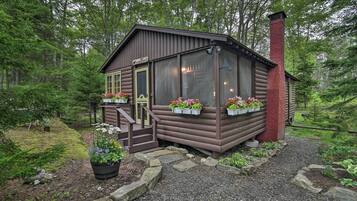 Cottage (2 Bedrooms) | Interior