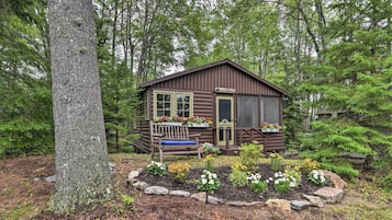 Cottage (2 Bedrooms) | Interior