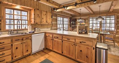 Riversong Cabin w/ Fire Pit on North River