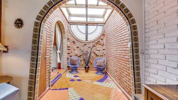 Casa (2 Bedrooms) | Interior