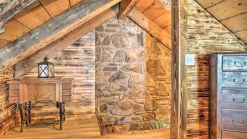 Rumah (2 Bedrooms) | Interior