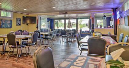 Leisurely Lake Retreat: Boat Rentals & Fishing!