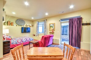 Interior - Inviting Studio w/ Patio, 15 Mi to Portland! (Vancouver)