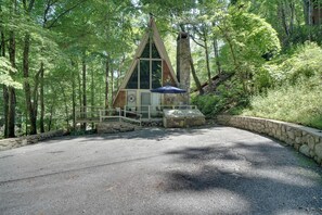 House (2 Bedrooms) | Front of property