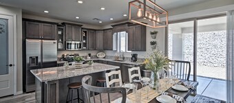 บ้านหรูพร้อมการเข้าถึง OHV, ประมาณ 5 ไมล์ถึง Lake Mohave!