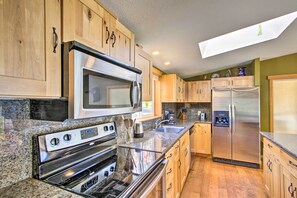 House (3 Bedrooms) | Interior - Lakefront Cabin w/ Stunning Mountain Views & Dock! (Eatonville)