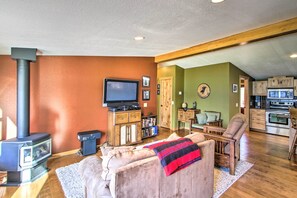 House (3 Bedrooms) | Interior - Lakefront Eatonville Cabin w/ Dock & Mtn Views! (Eatonville)