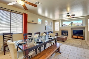 House (4 Bedrooms) | Interior