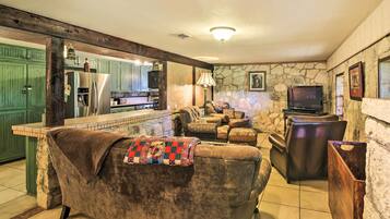 Cottage (3 Bedrooms) | Interior