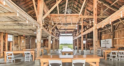 Classic Cape-style Farmhouse on 550-acre Vineyard!