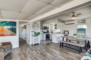 House (2 Bedrooms) | Interior - Lake Havasu Home w/ Resort Perks, Walk to Lake (Lake Havasu City)