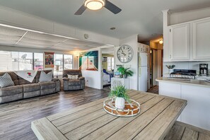 House (2 Bedrooms) | Front of property - Lake Havasu Home w/ Resort Perks, Walk to Lake (Lake Havasu City)