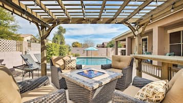 House (3 Bedrooms) | Front of property