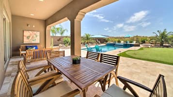 House (4 Bedrooms) | Interior