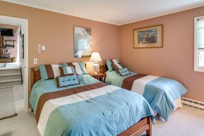 House (3 Bedrooms) | Interior - Hunter Hideaway w/ Yard & Deck: 3 Mi to Ski Slopes (Hunter)