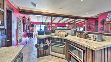 House (2 Bedrooms) | Private kitchen | Microwave, oven, stovetop, dishwasher