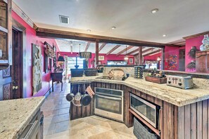 House (2 Bedrooms) | Private kitchen | Microwave, oven, stovetop, dishwasher - 'the Bougainvilla' w/ Boat Slip on Lake Istokpoga! (Lorida)