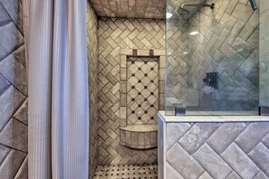 Maison (2 Bedrooms) | Salle de bain | Douche, articles de toilette gratuits