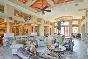 Apartment (3 Bedrooms) | Interior - 7 Mi to TPC Scottsdale: Resort Condo w/ Pool (Scottsdale)