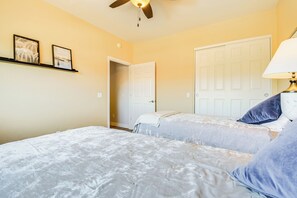 Apartment (3 Bedrooms) | Interior - 7 Mi to TPC Scottsdale: Resort Condo w/ Pool (Scottsdale)