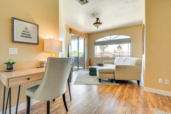 Apartment (3 Bedrooms) | Interior - 7 Mi to TPC Scottsdale: Resort Condo w/ Pool (Scottsdale)