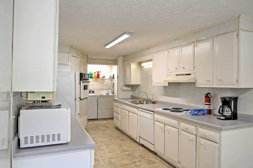 Jasonville Cabin - Walk to Shakamak State Park! (Jasonville