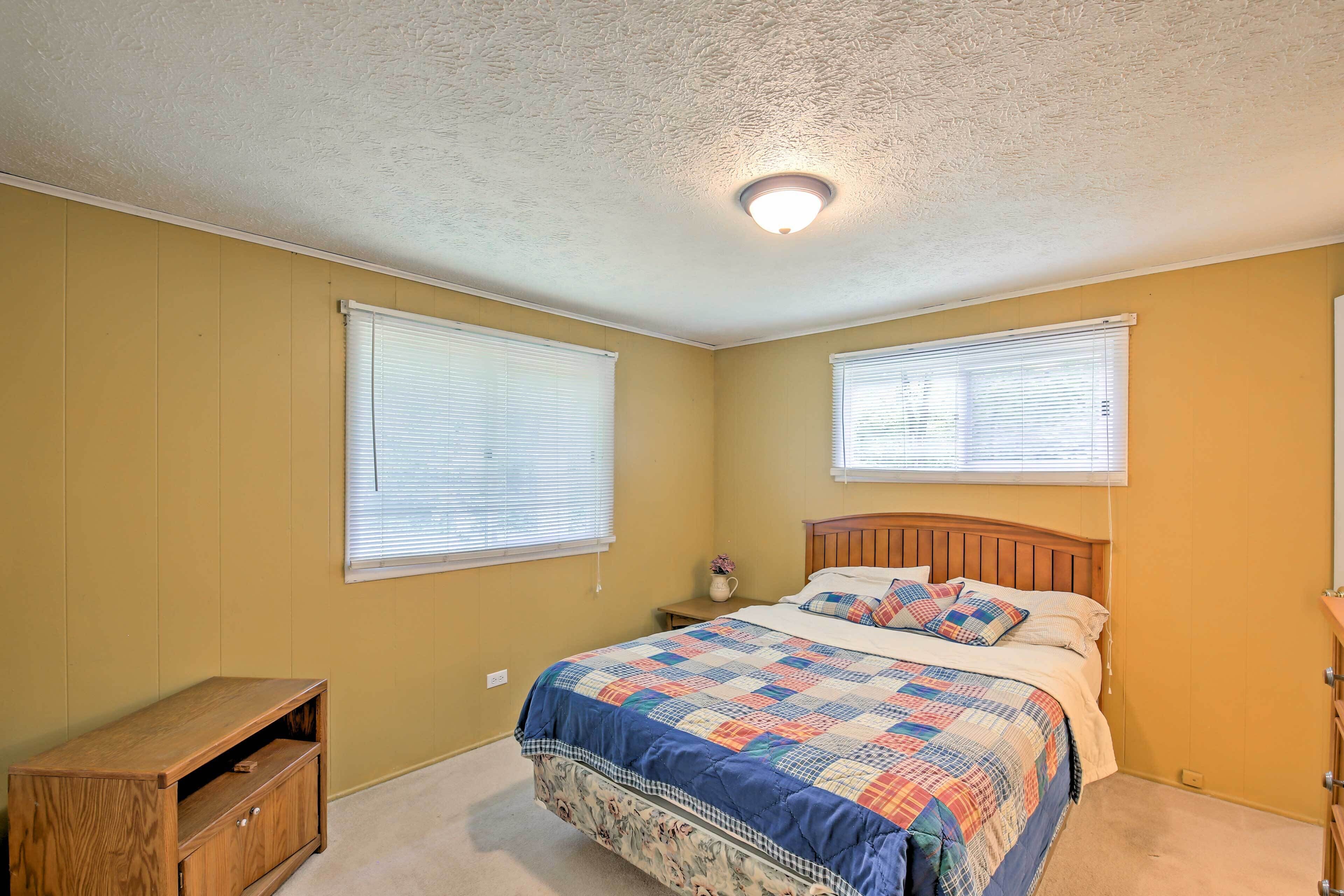 House (3 Bedrooms) | Interior