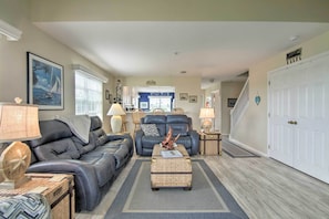 Interior - Near Beaches: Ocean View Condo w/ Balcony! (Ocean View)