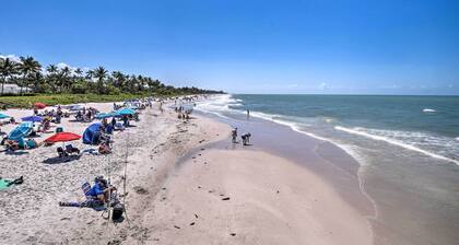 Coastal Downtown Naples Condo - Walk to the Beach!