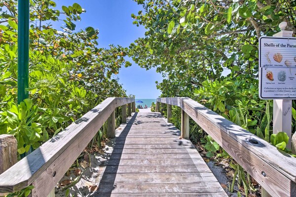 Coastal Downtown Naples Condo - Walk To The Beach! - Naples Beach, FL