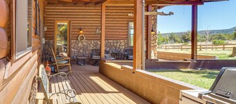 Private Hot Tub: Vernon Cabin on 30 Forested Acres