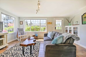 House (2 Bedrooms) | Front of property