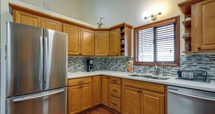 Flagstaff Home w/ EV Charger, 10 Mi to Downtown