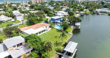Waterfront Luxury Getaway!!! Steps to the beach, New Listing!