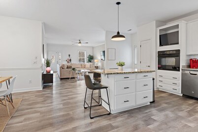 Cozy Home in Hendersonville Short Drive to Nashville