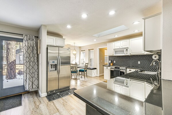 Interior - 1 Mi to Nau: High-country Home w/ Gorgeous Views! (Flagstaff)