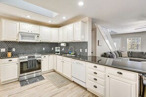 Interior - 1 Mi to Nau: High-country Home w/ Gorgeous Views! (Flagstaff)