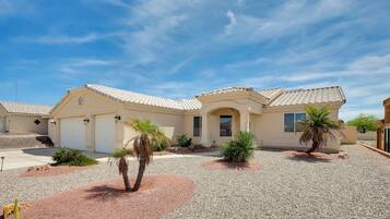 House (3 Bedrooms) | Front of property