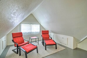 Interior - Charming Apartment in the Heart of Sault St Marie! (Sault Ste. Marie)