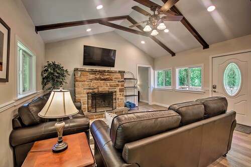 Hike, Hunt & Unwind: Cozy Cabin Near Hersheypark