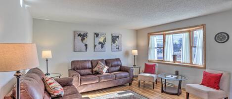 House (3 Bedrooms) | Front of property